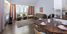 将图像加载到图库查看器中，Holiday Club Kalajoki
